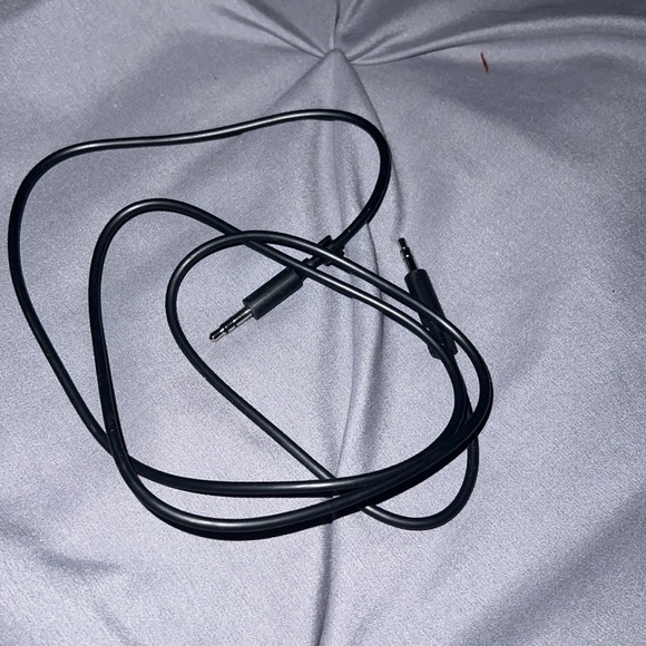 New Echo Auto. "The first Echo for your car + Alexa." - Picture 7 of 9